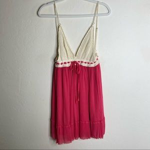 Daslu basic Pink dress is free-flowing size M